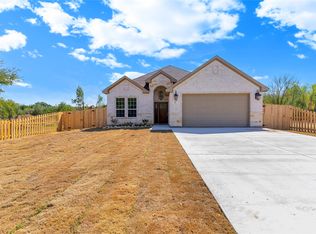 868 Fuller Ave, Cleburne, TX 76031