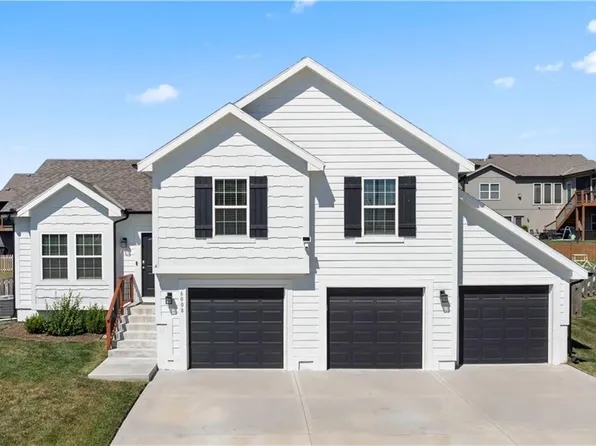 6008 NE 119th St, Kansas City, MO 64156