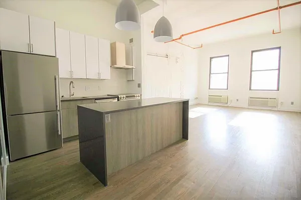 Rented by Bold Marketing | media 9