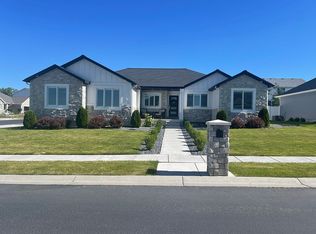 911 E 550 S, River Heights, UT 84321