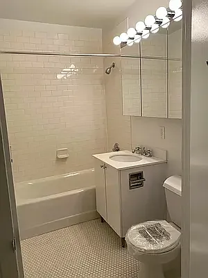 Rented by Oxford Property Group | media 6