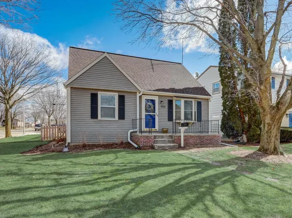 904 South 122nd STREET, West Allis, WI 53214