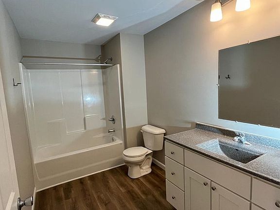 3rd image of 215 Cane Creek Ln #209
