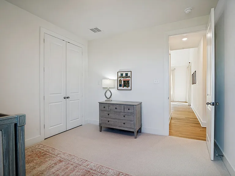 1046 Bearing St — Photo 19