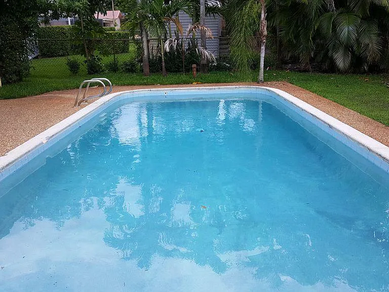 Pool 2