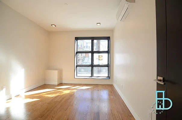 Rented by Miron Realty Group | media 50