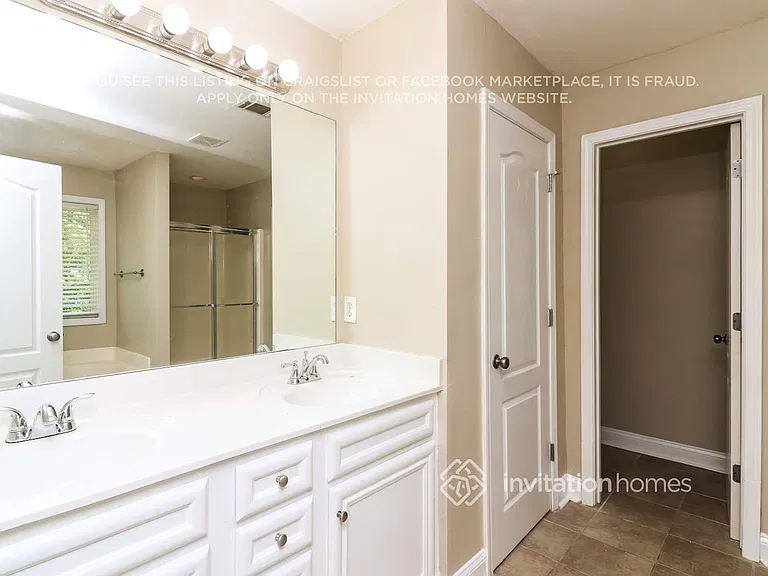 5591 Hickory Stone Dr — Photo 14