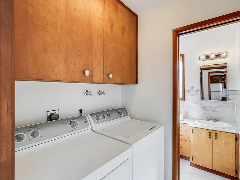 9148 SE Ankeny St — Photo 11