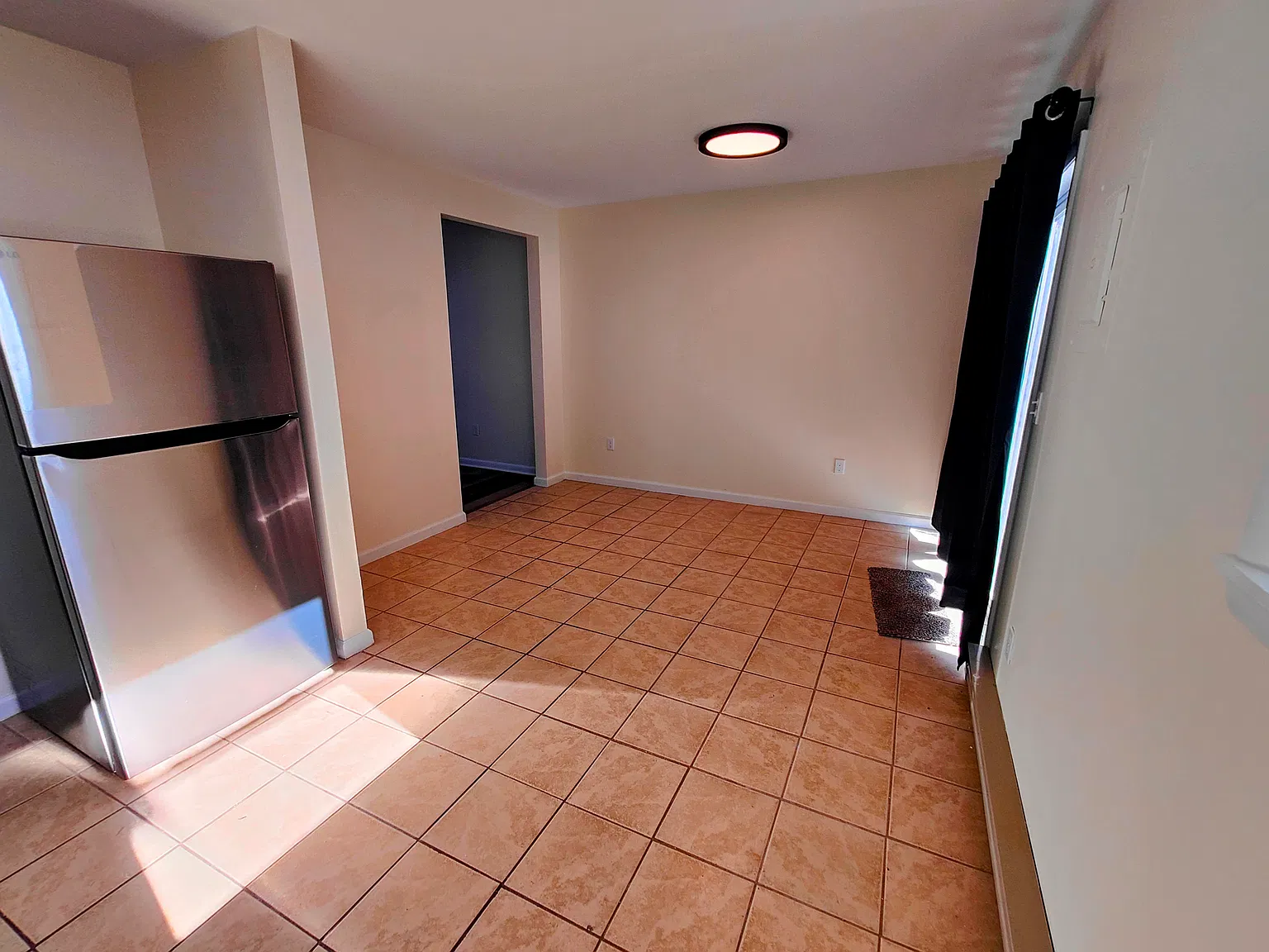 2 bed, 1020 sqft, $1,550 — Photo 4
