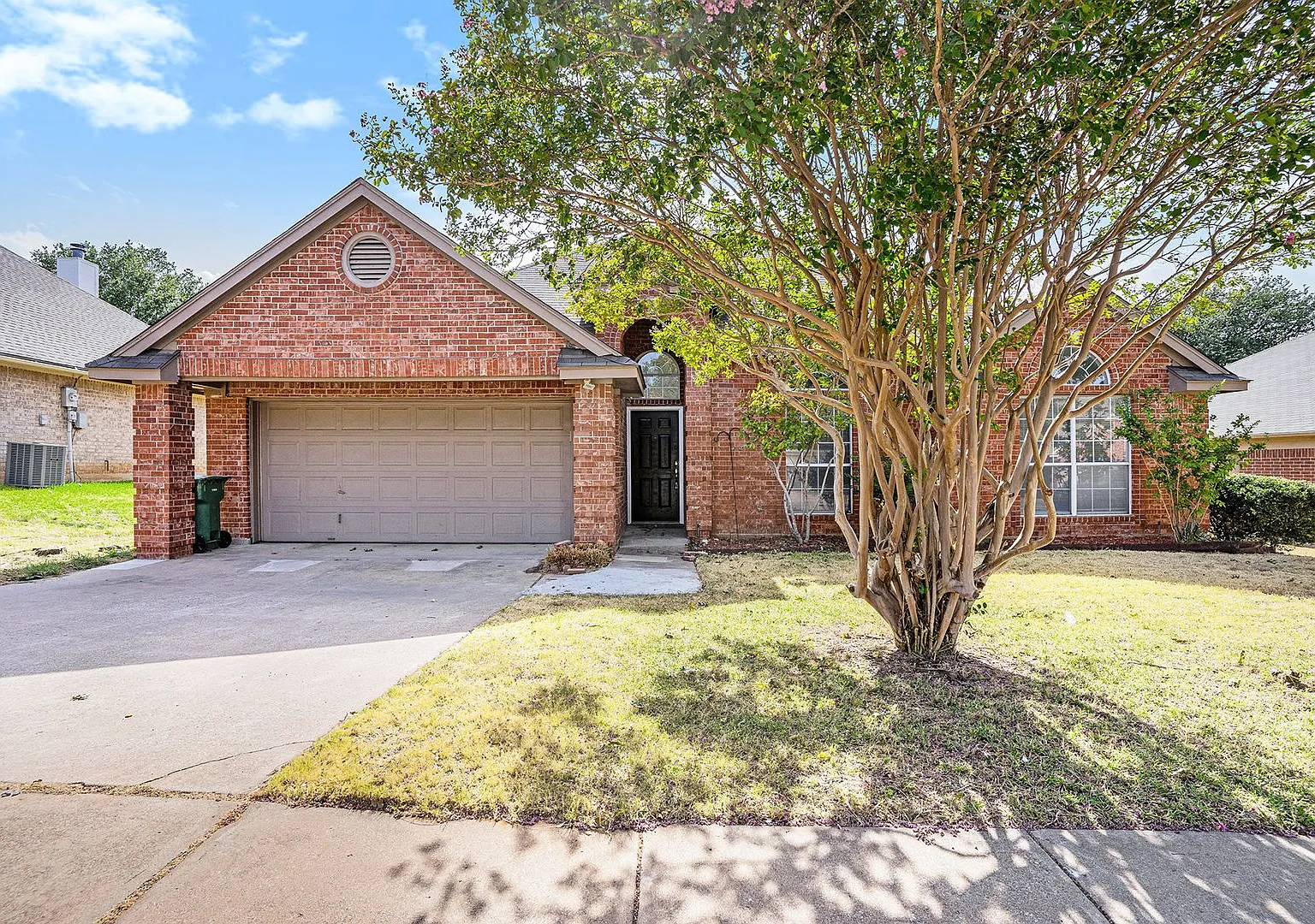 Updated 3-2 near Lake Arlington! — Photo 2