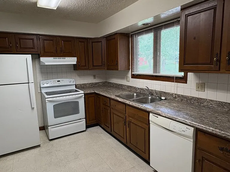 828 Dondee Dr — Photo 30