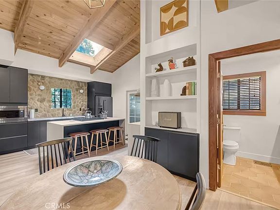 5th image of 764 Fern Rd