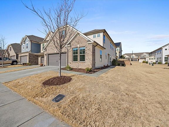 2nd image of 1027 Orchard Grass Rd