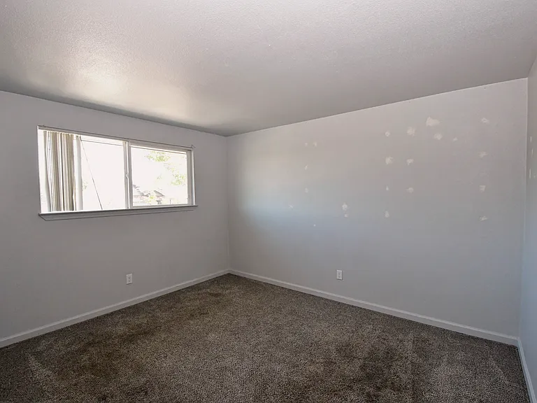 1513 N Edmonds Dr #D — Photo 8