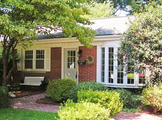 117 Circle Dr, Springfield, IL 62703