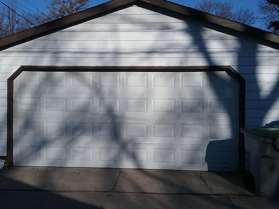 2 Car Garage