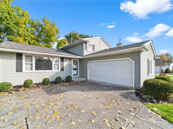 18674 Stafford Dr, Strongsville, OH 44149