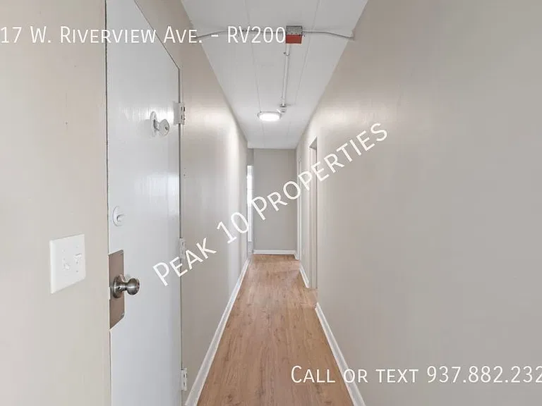 617 W Riverview Ave #RV200 — Photo 13