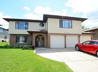 304 Starling Ct APT B, Bloomingdale, IL 60108
