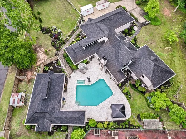 3325 Trickum Rd NE, Marietta, GA 30066