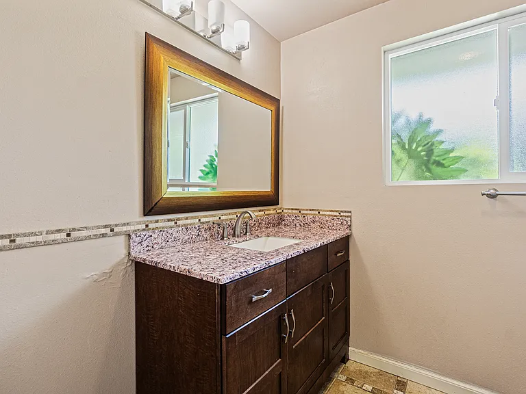 10434 NE 16th Pl — Photo 19