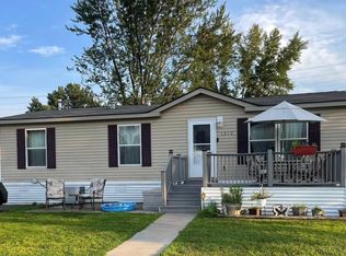 1312 104th Pl NE, Blaine, MN 55434