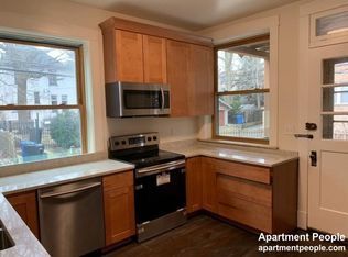 1419 W Fargo Ave #1, Chicago, IL 60626