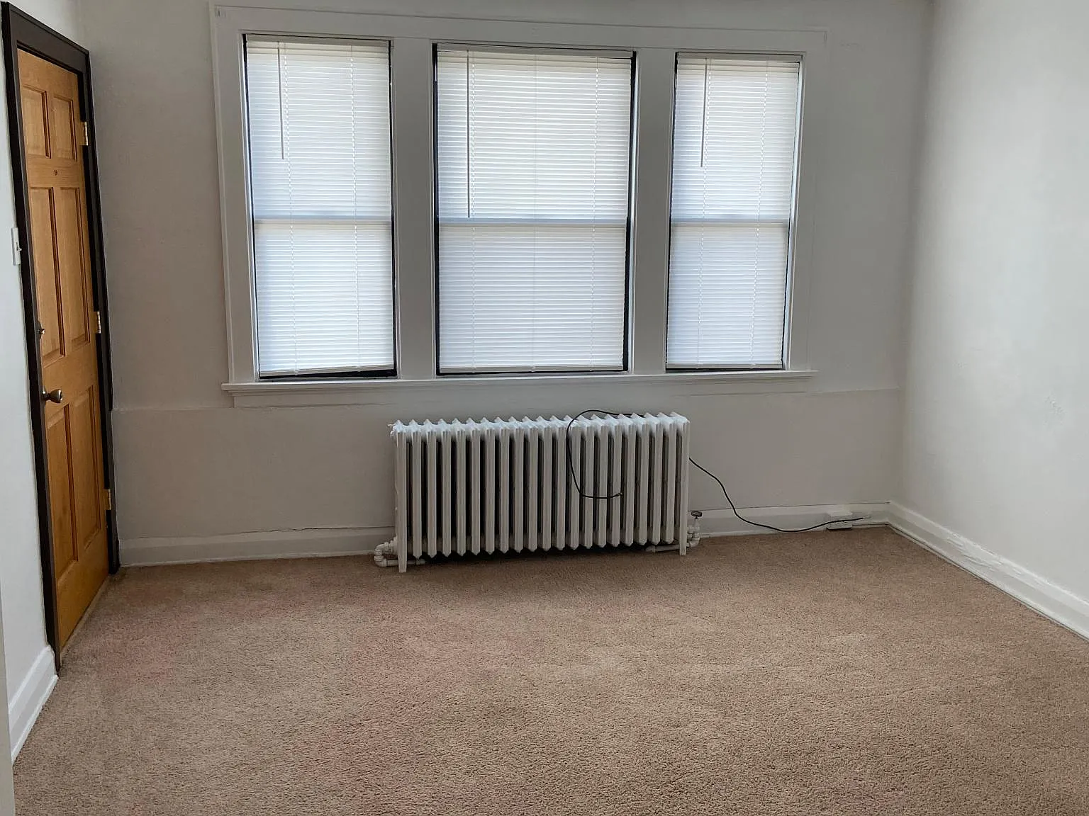 3225 W Liberty Ave — Photo 1