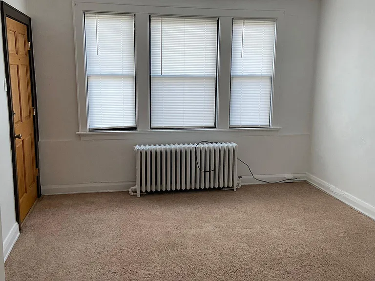 3225 W Liberty Ave #4 — Photo 1