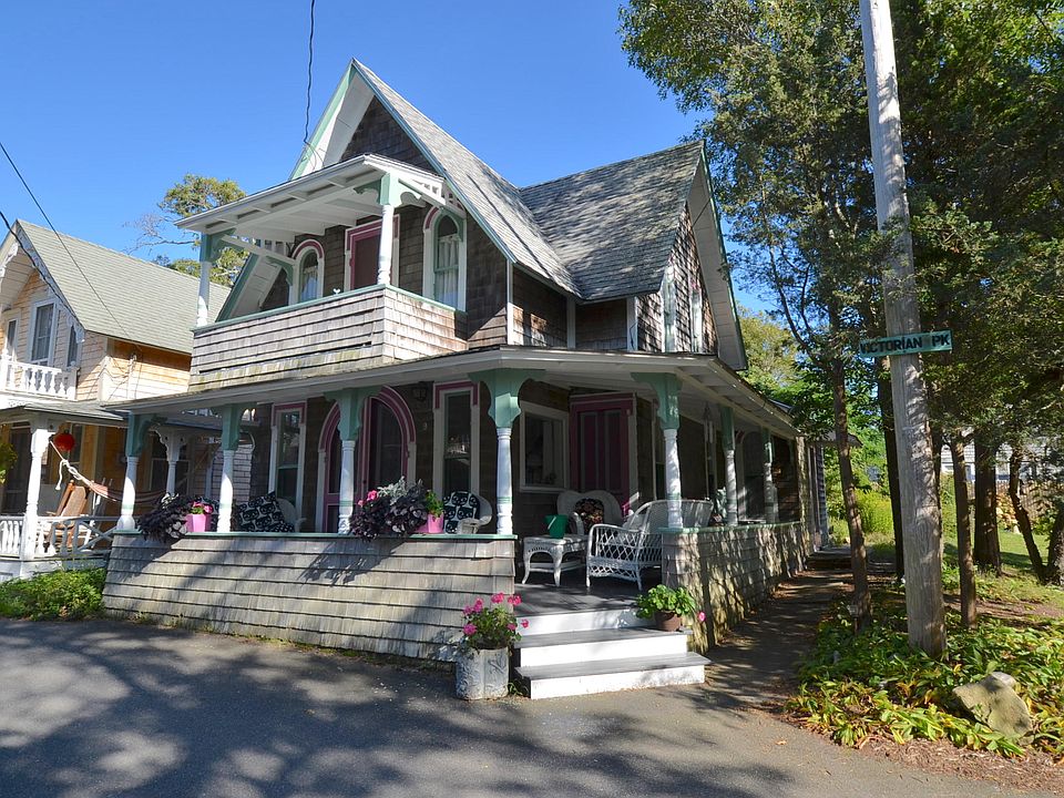 1st image of 9 Victorian Park