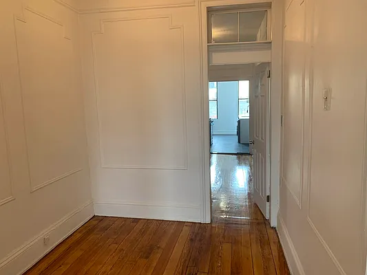 Rented by Flatiron Real Estate Advisors LLC | media 3