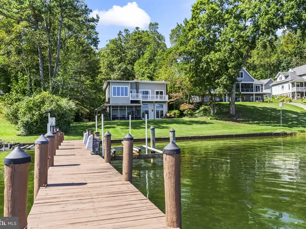 2037 Indian Cir, Saint Leonard, MD 20685