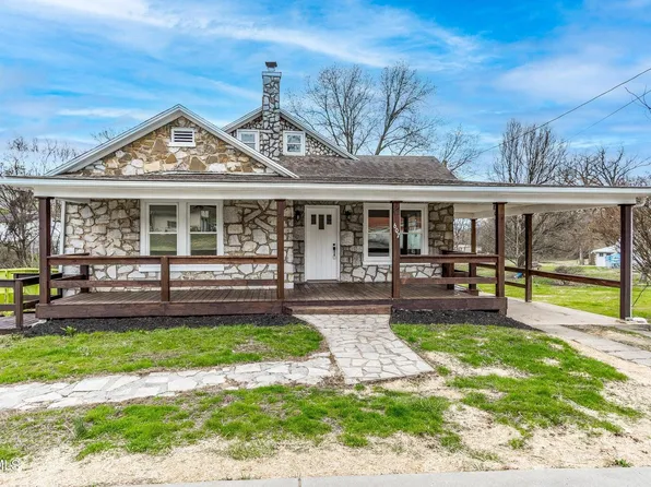 607 North St, Newport, TN 37821