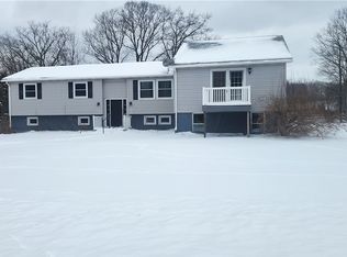 583 Gas Center Rd #E/W, Seward, PA 15954