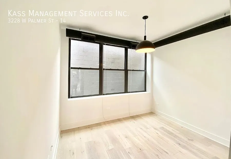 Gorgeous New Construction 1 Bed 1 Bath Apartment In Logan Square with parking available — Photo 4