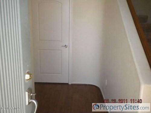 5th image of 10655 N 9th St Unit 221