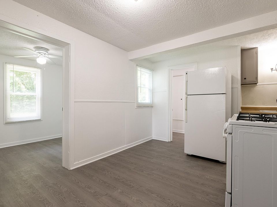Updated & Fresh Kitchen.
