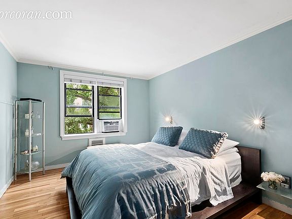 4th image of 337-341 E 50th St