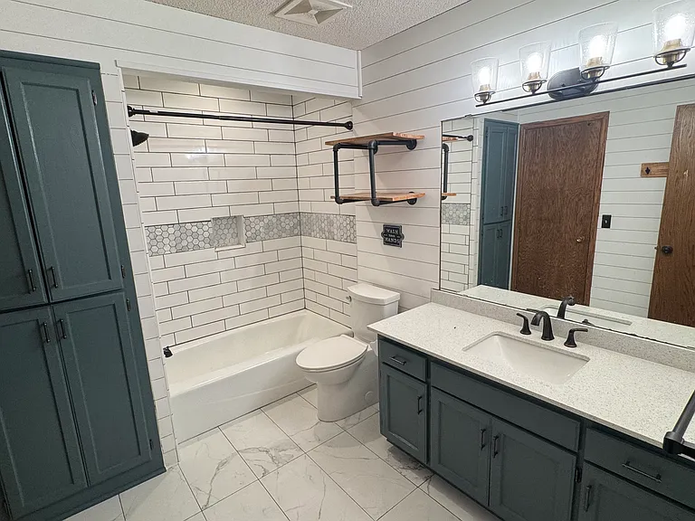 17424 Marigold St NW — Photo 9