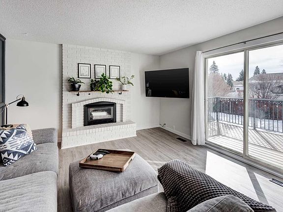 4th image of 959 Bracewood Rise SW