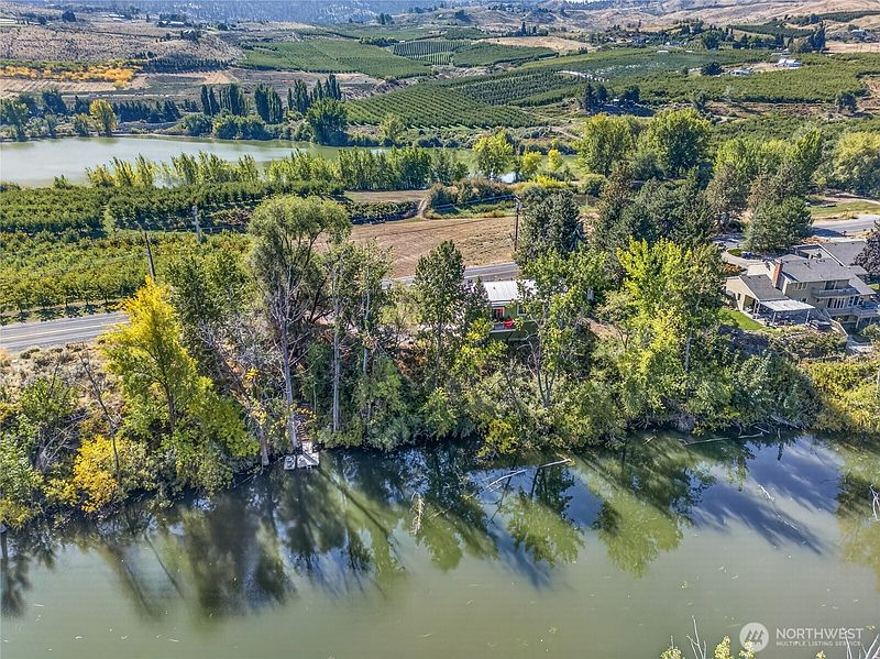 3rd image of 3110 West Malaga Rd