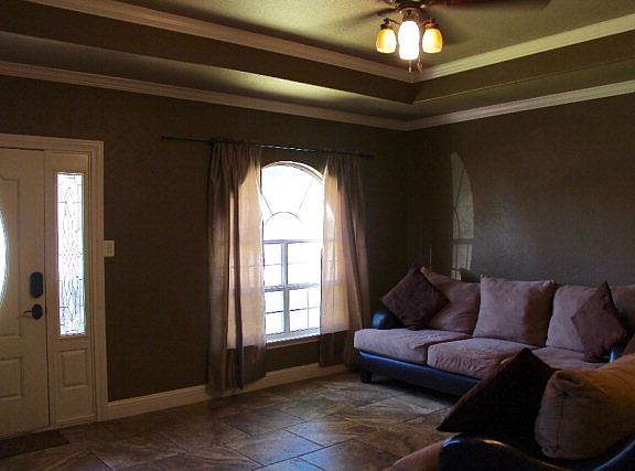 3rd image of 306 E Pine Ave