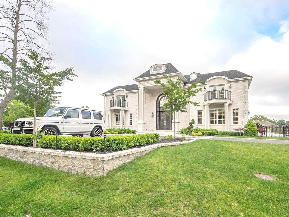 6 Martha Dr, Melville, NY 11747 Zillow