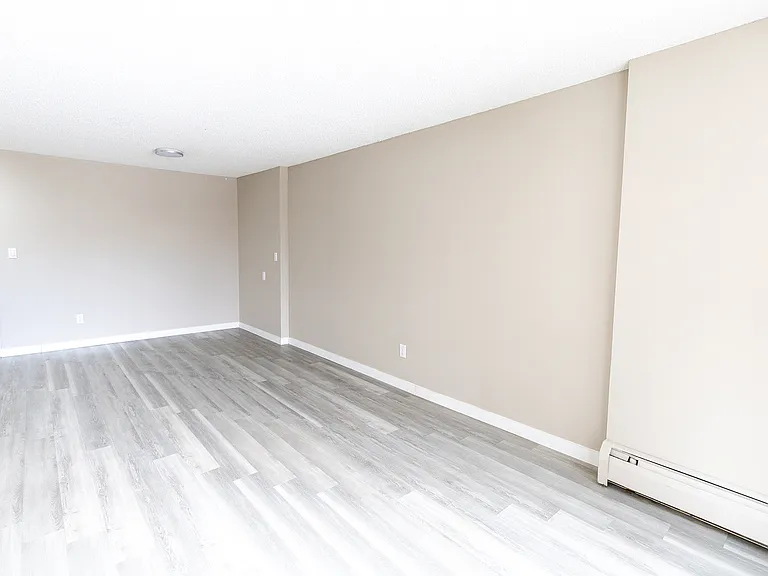 11611 Oakfield Dr SW — Photo 4