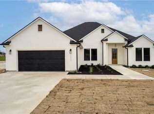 10455 Whiskey River Rd, Bryan, TX 77808