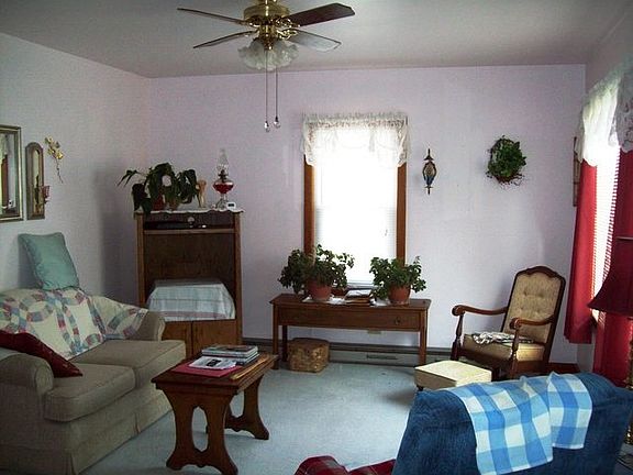 5th image of 101 N Hendren Ave
