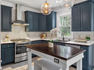 120 Carostone Ct, Cary, NC 27513