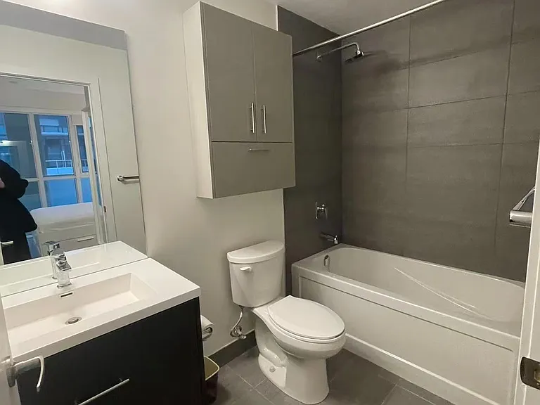 188 Fairview Mall Dr #2001 — Photo 5
