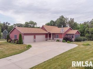 13390 Oak Lake Ct, Tremont, IL 61568