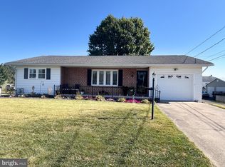 329 6th St, Lewistown, PA 17044